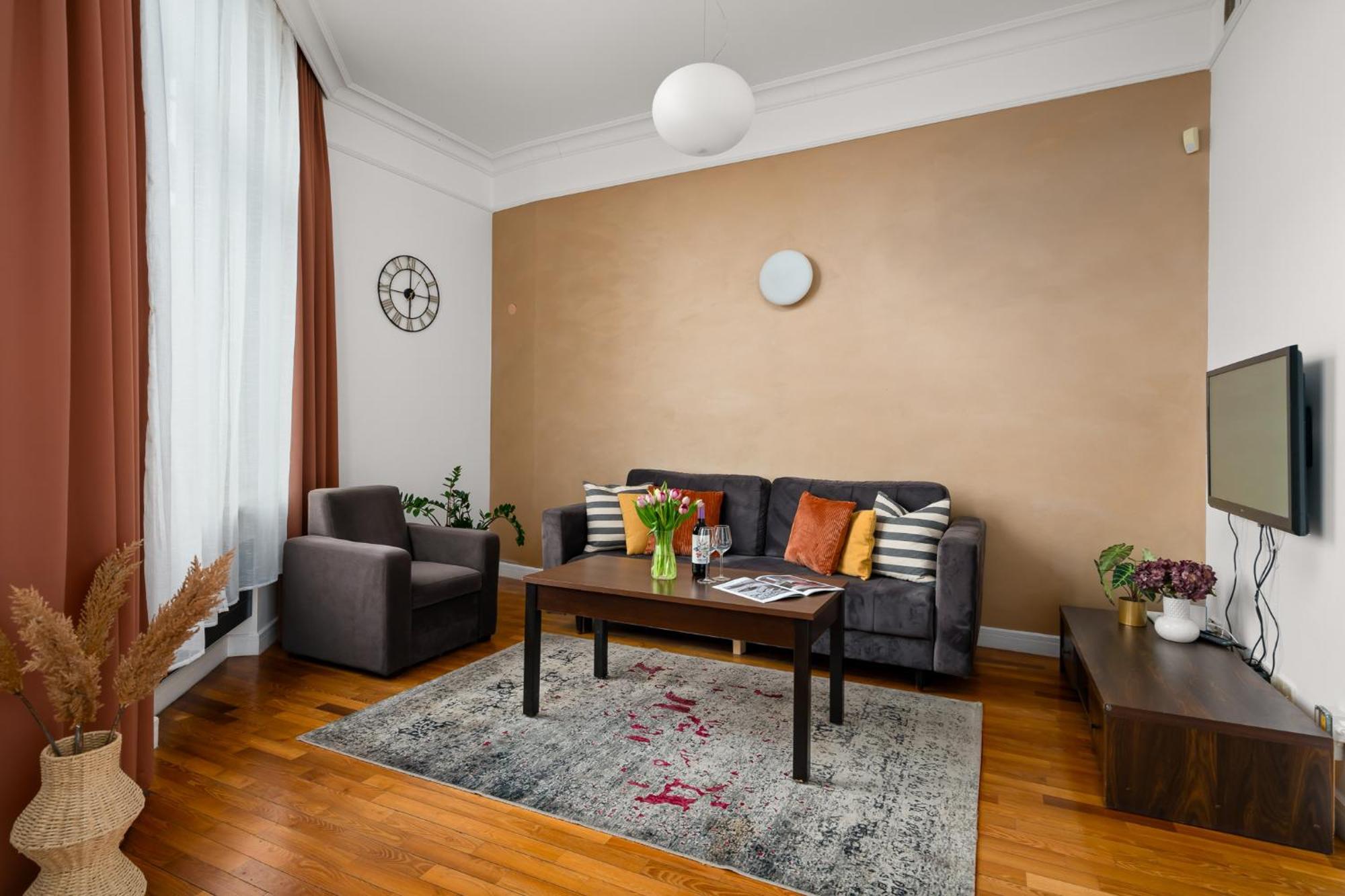 Prestige Apartment - Elegant & Quiet Stay 3 Rooms 90M2 - As Home Apartamenty Rynek 508 Wroclaw Exterior photo